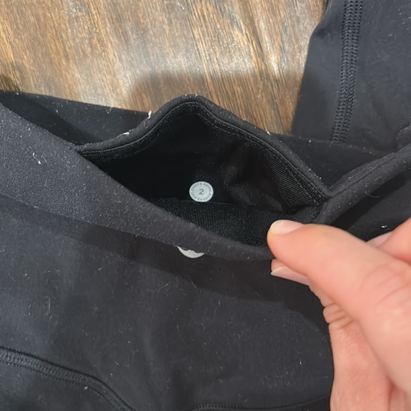 Lululemon align with pockets - Picture 3 of 6